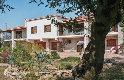 Skafidia Apartamento | Homerez - Apartamento elegante en Agios Ilias, vista mar