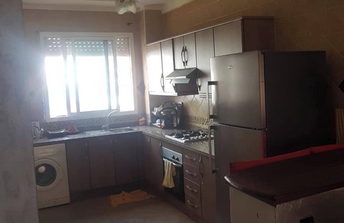 Pont Blondin Apartamento | Homerez - Apartamento elegante en Mohammedia, vista al mar