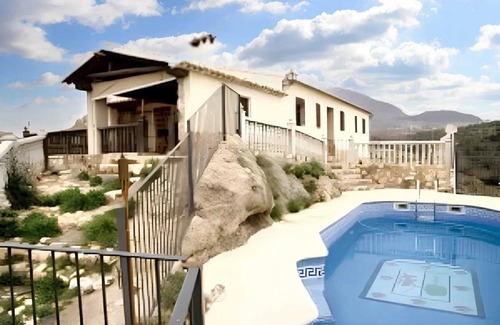Velez Rubio Villa | Homerez - Elegante Villa en Vélez-Rubio con piscina privada