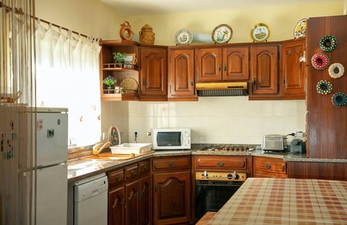 Camparca Villa | Homerez - Villa elegante en Carcavelos con piscina privada