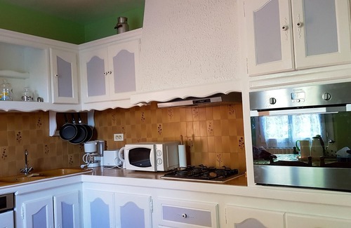 Castelnau-Montratier-Sainte-Alauzie Casa | Homerez - House for 7 ppl. with jacuzzi and garden at Castelnau-Montratier