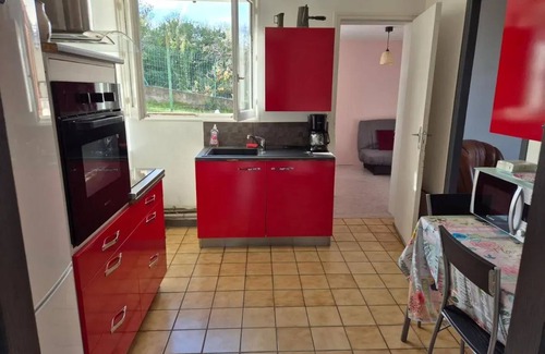 Les Martres-de-Veyre Apartamento | Homerez - Casa Les Martres-de-Veyre
