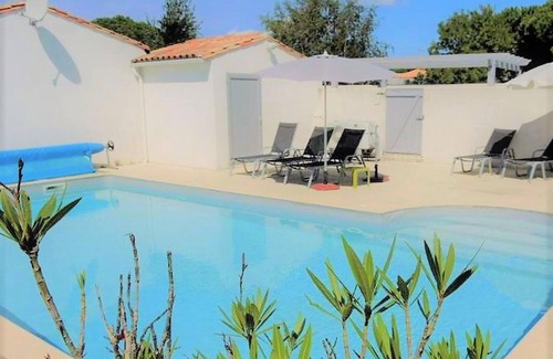 Le Bois-Plage-en-Re Casa | Homerez - Casa en Le Bois-Plage-en-Ré