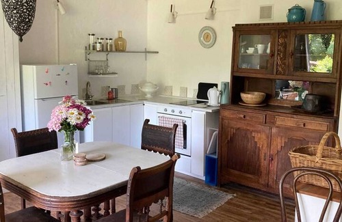 Neauphle-le-Chateau Casa | Homerez - Casa en Neauphle-le-Château