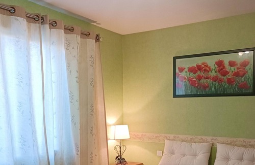Lisle-sur-Tarn Casa | Homerez - Casa para 4 pers. con jacuzzi, jardín y terraza en Lisle-sur-Tarn