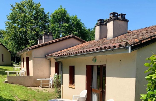 Leyme Casa | Homerez - Casa para 5 pers. con piscina compartida, jardín y terraza en Leyme