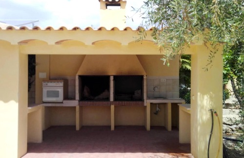 Caravaca de la Cruz Casa | Homerez - Casa para 8 pers. con piscina compartida y jacuzzi en Noguericas