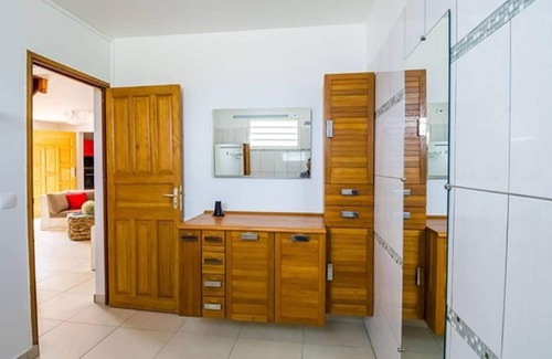 Anse-Bertrand Casa | Homerez - Casa para 8 pers. con piscina compartida y jacuzzi en Anse-Bertrand