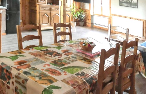 Quarre-les-Tombes Casa | Homerez - Casa en Bousson le Haut