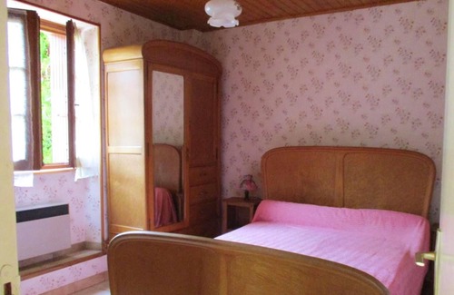 Prats-de-Carlux Casa | Homerez - House in Prats de Carlux