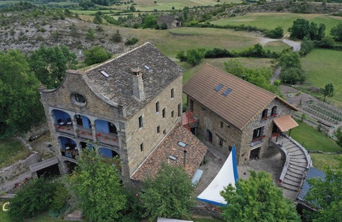 Albella Casa | Homerez - Casa en Albella, vista montaña.