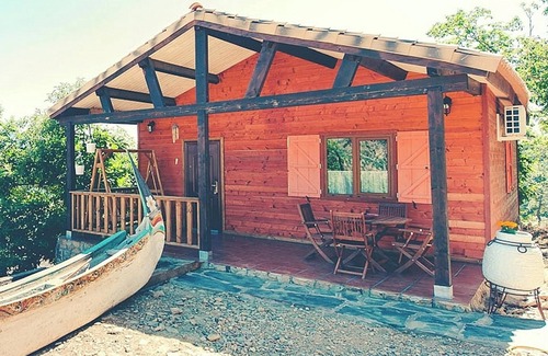 Cañamero Casa | Homerez - Casa en Cañamero, piscina compartida