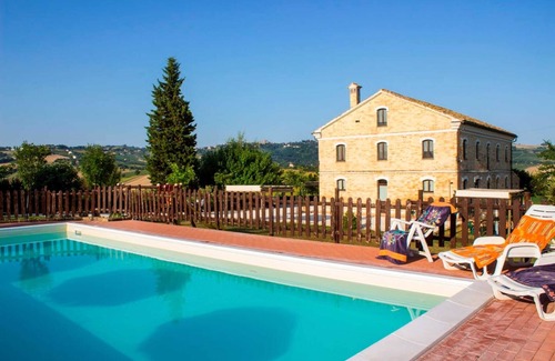 Montecarotto Casa | Homerez - House in Montecarotto
