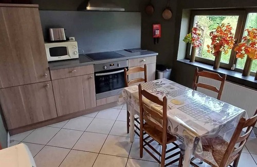 Montignies-sur-Roc Casa | Homerez - Casa en Montignies-sur-Roc