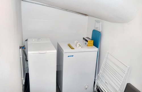 Saint-Epain Casa | Homerez - Gran casa acogedora en Saint-Épain con sala de recepción