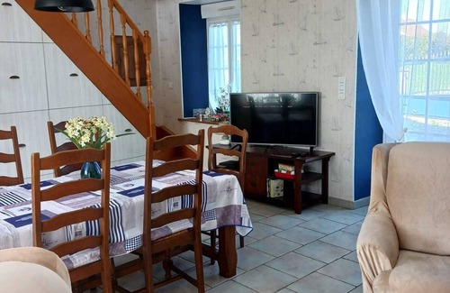 Reville Casa | Homerez - Casa con jardín en Réville