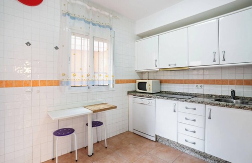 Lepe Casa | Homerez - Acogedora casa en Lepe con piscina compartida.