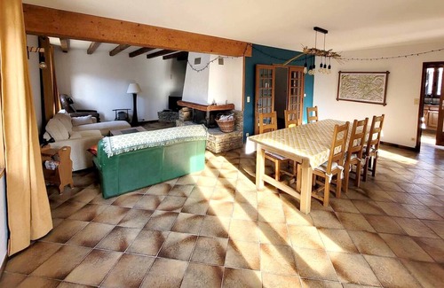 Guillestre Chalet De Esquí | Homerez - Chalet a la montaña para 10 pers. con jardín y terraza en Guillestre