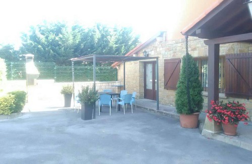 Gamiz-Fika Casa | Homerez - Casa grande en Gámiz-Fica con vistas a la montaña