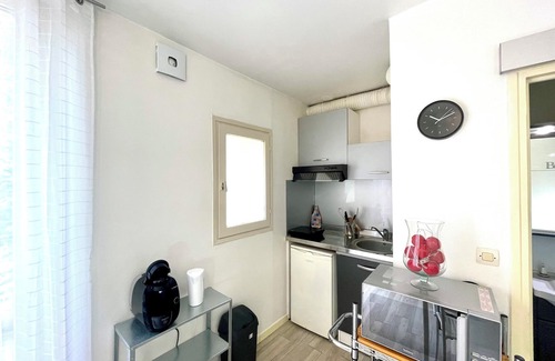 Le Perreux-sur-Marne Apartamento | Homerez - Estudio moderno Le Perreux-sur-Marne 17m²