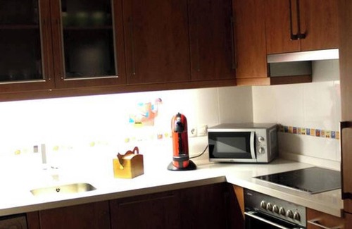 O Rosal Apartamento | Homerez - Apartamento moderno con vista a la montaña en Pontevedra / 75 m²