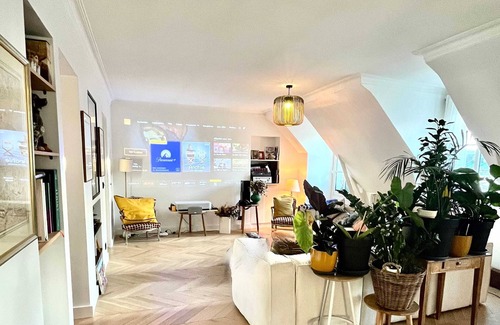 L'Europe Apartamento | Homerez - Apto moderno en París, cerca de Monceau