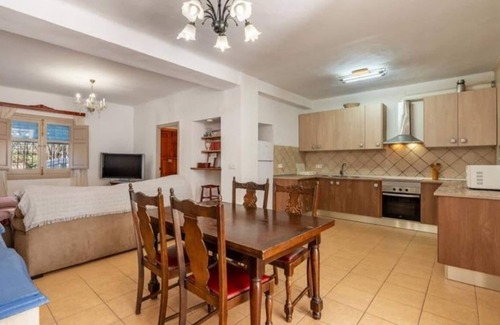 Murchas Casa | Homerez - Casa moderna con piscina privada en Murchas