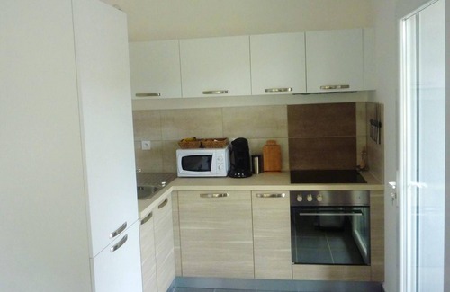 Ponte-Leccia Apartamento | Homerez - Apartamento para 6 pers. con jardín y terraza en Morosaglia