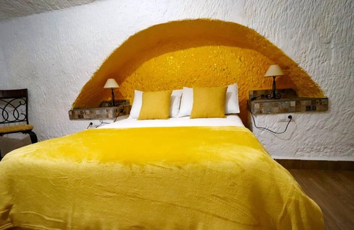 Guadix Apartamento | Homerez - Nice appartement for 4 ppl. with shared pool and terrace at Purullena