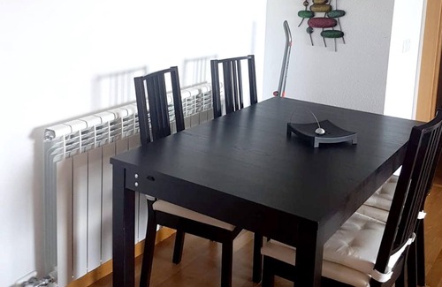 Ciruena Apartamento | Homerez - Apartamento para 4 pers. con piscina compartida y terraza en Cirueña