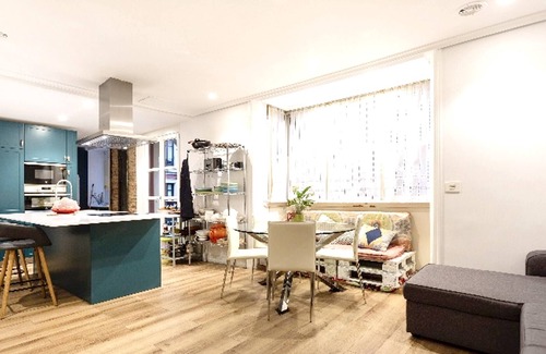 Centro histórico de Bilbao Apartamento | Homerez - Bonito apartamento para 6 pers. en Bilbao
