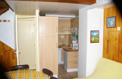 Les Sagnieres Apartamento | Homerez - Apartamento a 100 m de las pistas para 8 pers. con terraza en Risoul