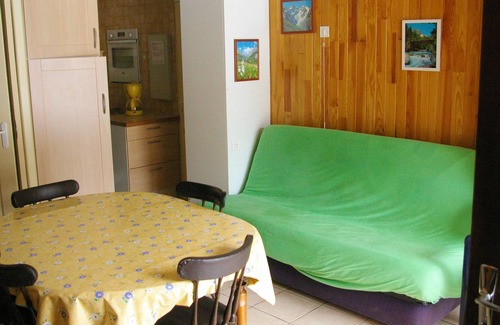 Les Sagnieres Apartamento | Homerez - Apartamento a 100 m de las pistas para 8 pers. con terraza en Risoul