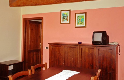 Collesanto Apartamento | Homerez - Apartamento para 4 pers. con piscina compartida y jardín en Villa