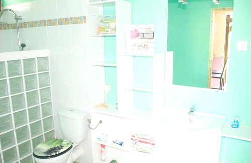Trois-Rivieres Casa | Homerez - Nice house for 5 ppl. with shared pool and sea view at Trois-Rivières
