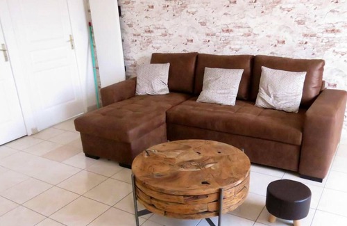Plerguer Casa | Homerez - Nice house for 6 ppl. with swimming-pool and garden at Roz-Landrieux