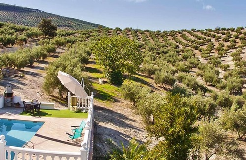 Sabariego Casa | Homerez - Bonita casa para 6 pers. con piscina compartida y terraza en Alcaudete