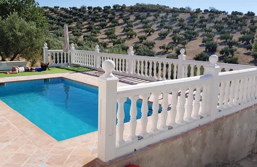 Sabariego Casa | Homerez - Bonita casa para 6 pers. con piscina compartida y terraza en Alcaudete