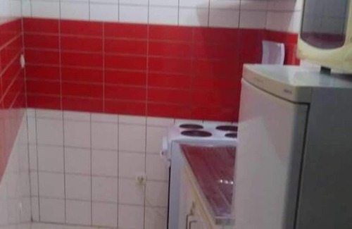 Montgeron Casa | Homerez - Nice house for 2 ppl. with terrace at Montgeron