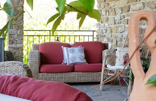 Ogliastro Cilento Apartamento | Homerez - Bonito estudio a 10 km de la playa para 3 pers. en Ogliastro Cilento