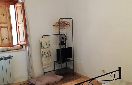 Caltanissetta Villa | Homerez - Nice villa for 5 ppl. with garden and terrace at Caltanissetta