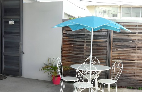Etang Sale Les Bains Casa | Homerez - Casa en l'Étang-Salé.