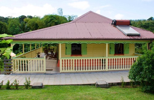Gros-Morne Casa | Homerez - Spacious house for 4 ppl. with terrace at Gros-Morne
