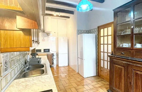 Tortosa Casa | Homerez - Casa espaciosa en Tortosa con piscina privada