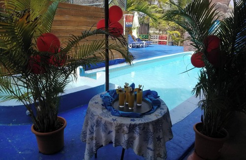 Belle Mare Villa | Homerez - Espaciosa Villa en Quatre Cocos