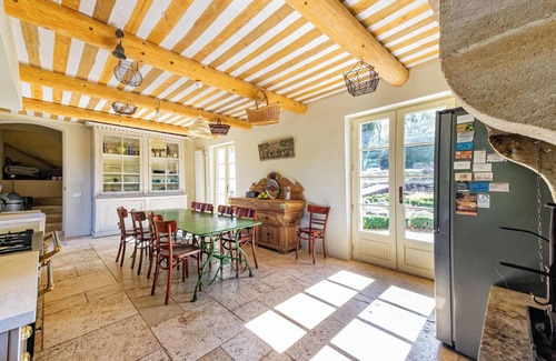 Saignon Villa | Homerez - Espaciosa Villa con Jardín en Saignon