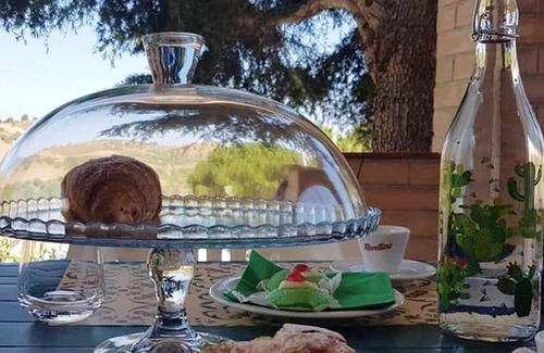 Caccamo Villa | Homerez - Espaciosa villa a 9 km de la playa para 7 pers. con piscina en Caccamo