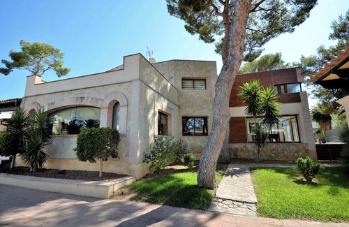 Torrenova Villa | Homerez - Villa espaciosa con piscina privada en Torrenova
