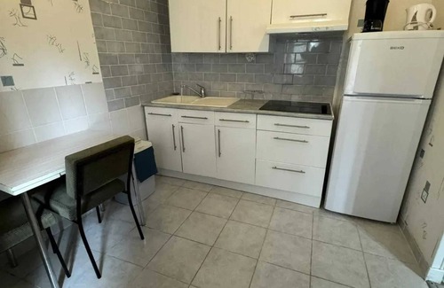 Neris-les-Bains Apartamento | Homerez - Estudio Néris-les-Bains
