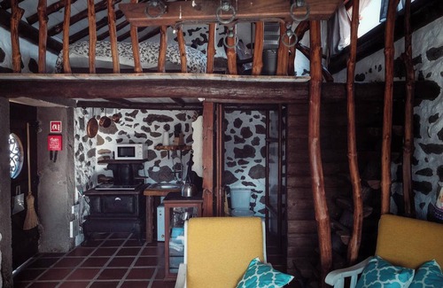 Sao Bras Casa | Homerez - Estudio Praia da Vitória